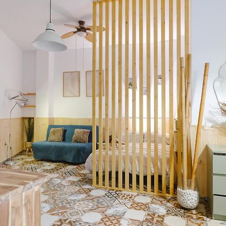Letsmalaga - Lovely Studio In Malaga Centre Bagian luar foto